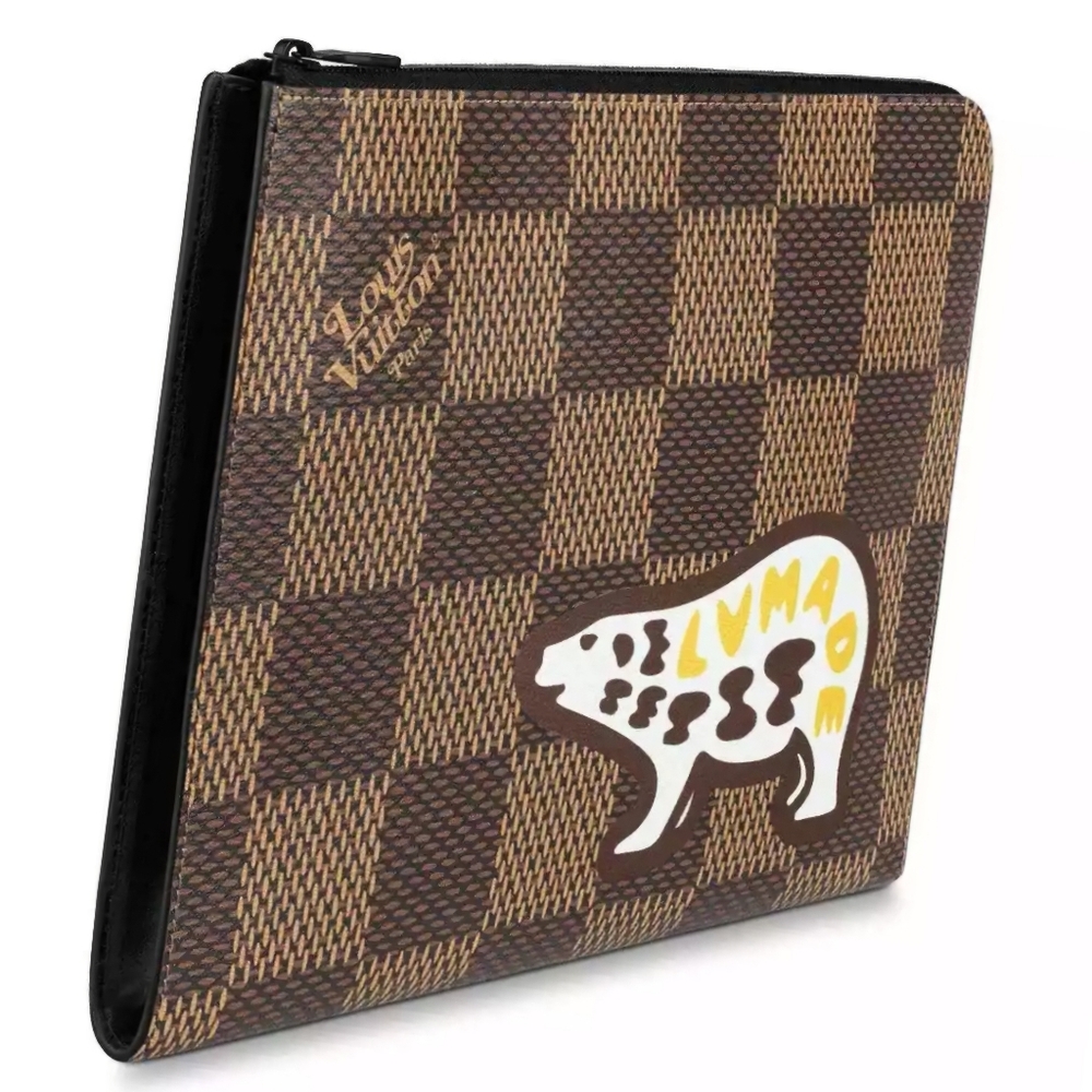 2020 Louis Vuitton Damier Giant Squared Pochette Jour Clutch/Folio w Bear Design